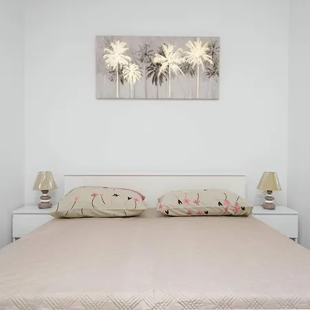 New! Pool House 2+1 In Casa vacanze Vodice