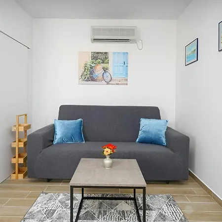 New! Pool House 2+1 In * Vodice