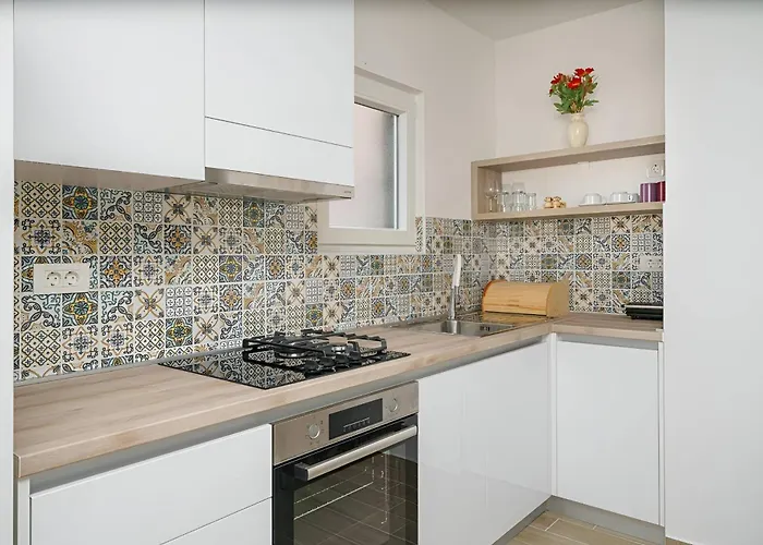 Дом отдыха New! Pool House 2+1 In *